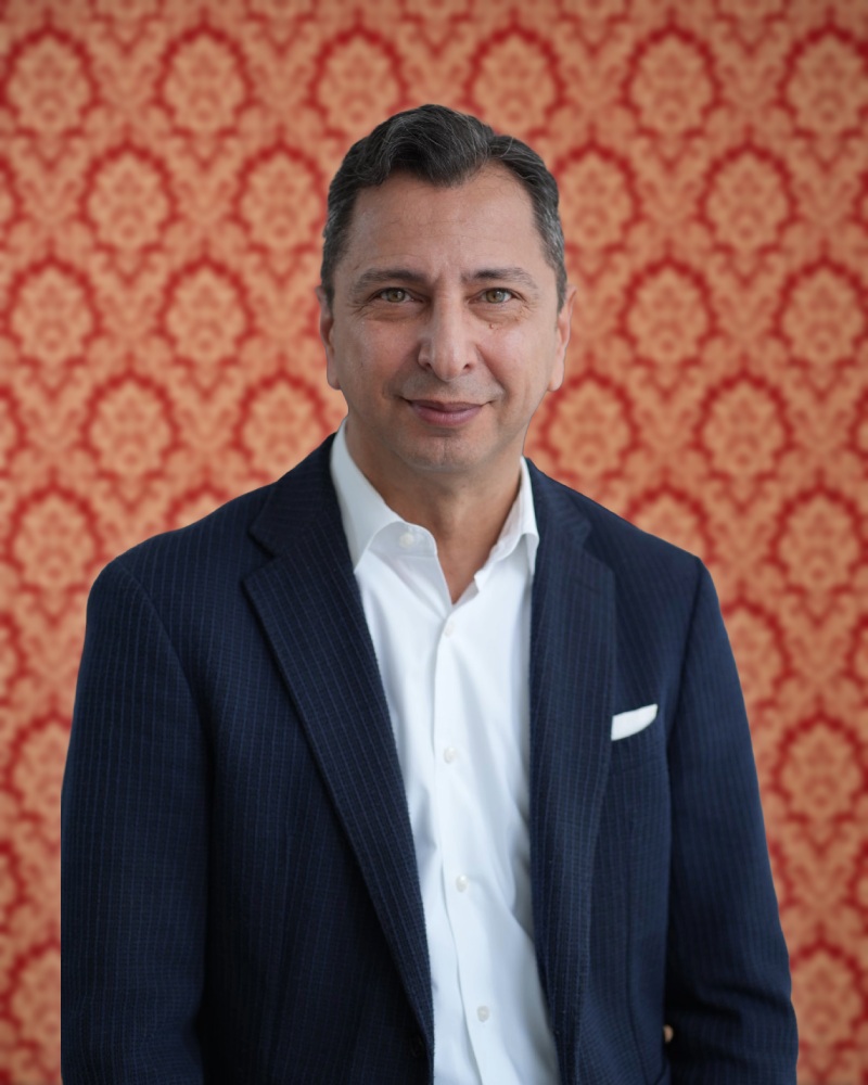 Herr Mustafa Öztürk img
